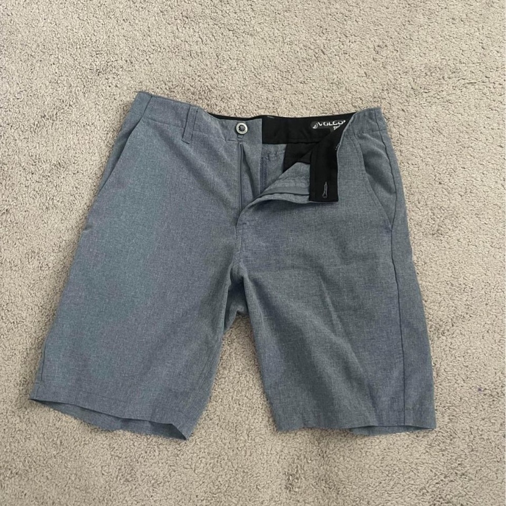 Volcom shorts